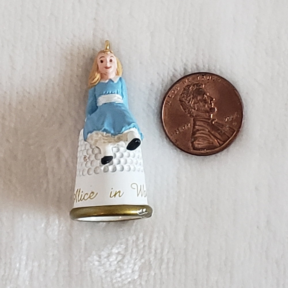 VINTAGE 90s Alice In Wonderland THIMBLE Ornament by HALLMARK Limited Edition VTG